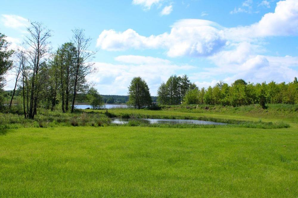 Miedzy Olchami Domek Nad Jeziorem. Noclegi Caloroczne. Cisza, Spokoj. Barczewo Exterior foto