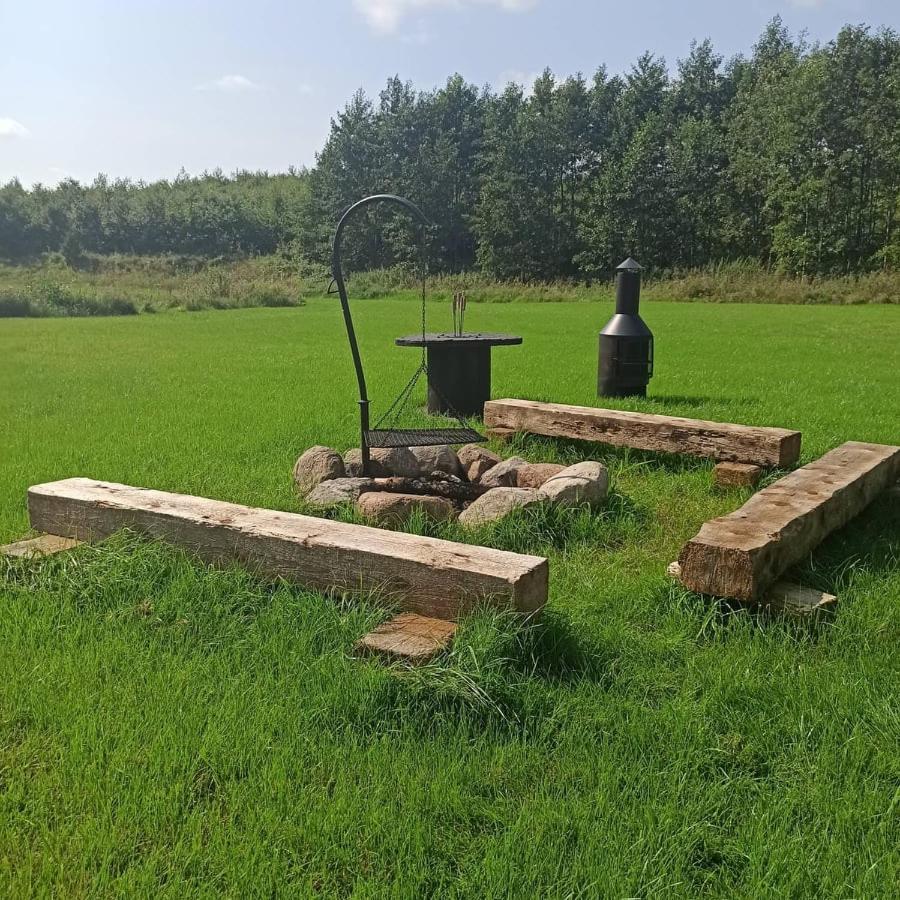 Miedzy Olchami Domek Nad Jeziorem. Noclegi Caloroczne. Cisza, Spokoj. Barczewo Exterior foto