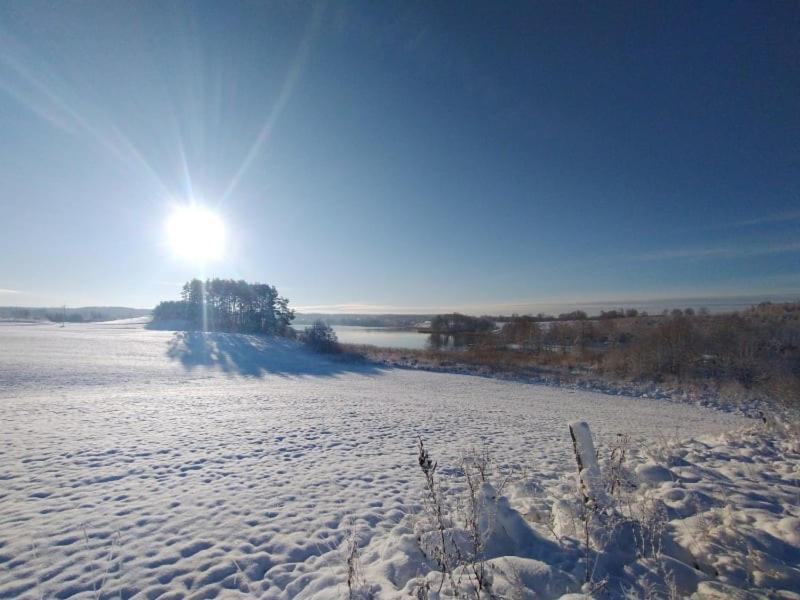 Miedzy Olchami Domek Nad Jeziorem. Noclegi Caloroczne. Cisza, Spokoj. Barczewo Exterior foto