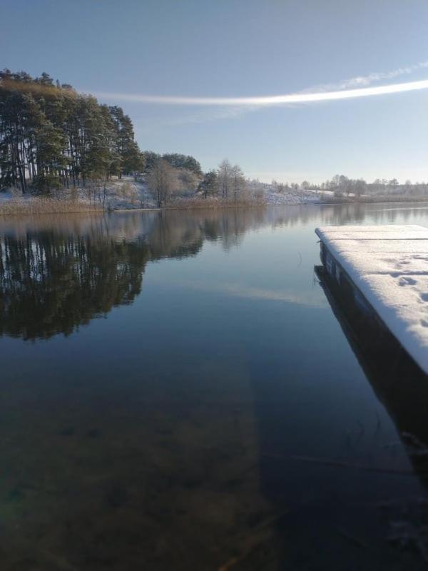 Miedzy Olchami Domek Nad Jeziorem. Noclegi Caloroczne. Cisza, Spokoj. Barczewo Exterior foto