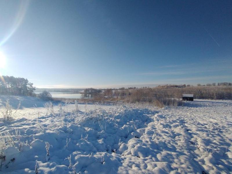 Miedzy Olchami Domek Nad Jeziorem. Noclegi Caloroczne. Cisza, Spokoj. Barczewo Exterior foto