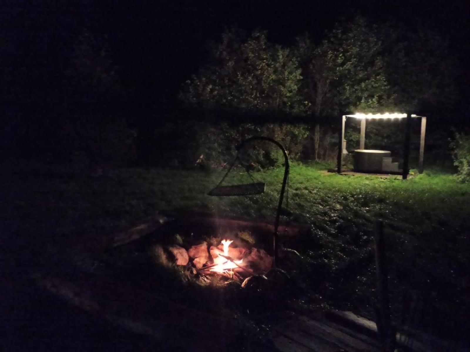 Miedzy Olchami Domek Nad Jeziorem. Noclegi Caloroczne. Cisza, Spokoj. Barczewo Exterior foto
